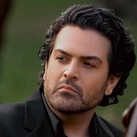 عماد طالب زاده